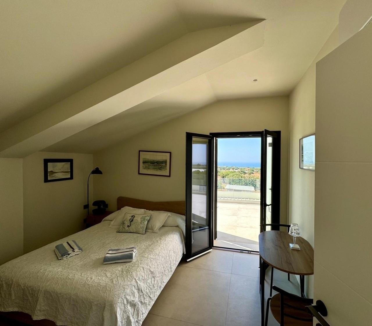 Villa Dolce Vita Sampieri Luaran gambar